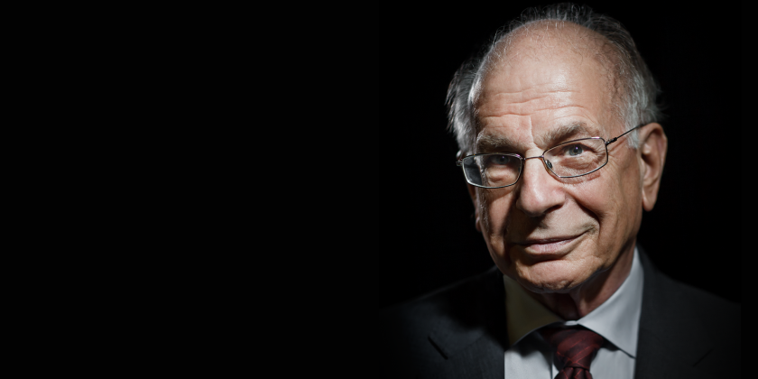 Bij deze 5 beslissingen MOET je Daniel Kahneman raadplegen